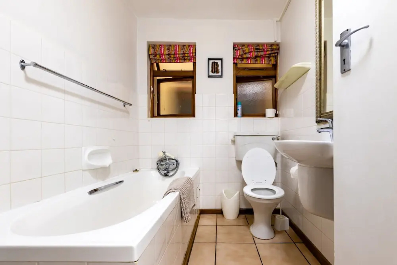 Dutton's Cove Guesthouse