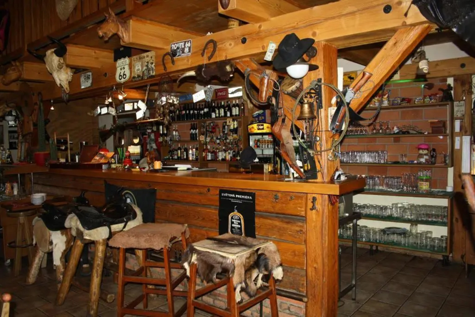 Steak Restaurant Penzion Country Saloon