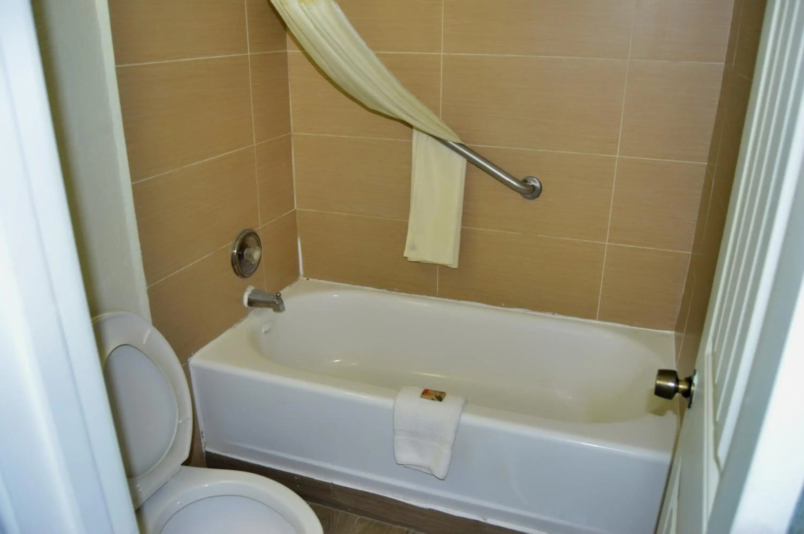 Days Inn by Wyndham Hardeeville Near Hilton Head