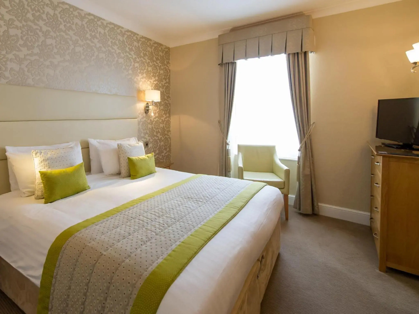 The Royal & Fortescue