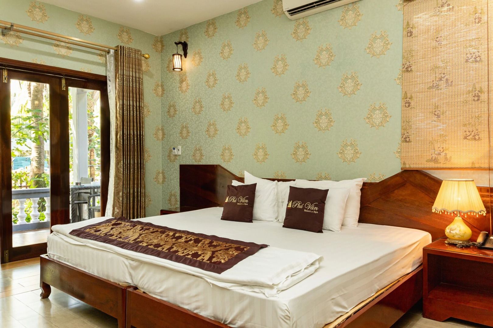 Phu Van Resort & Spa