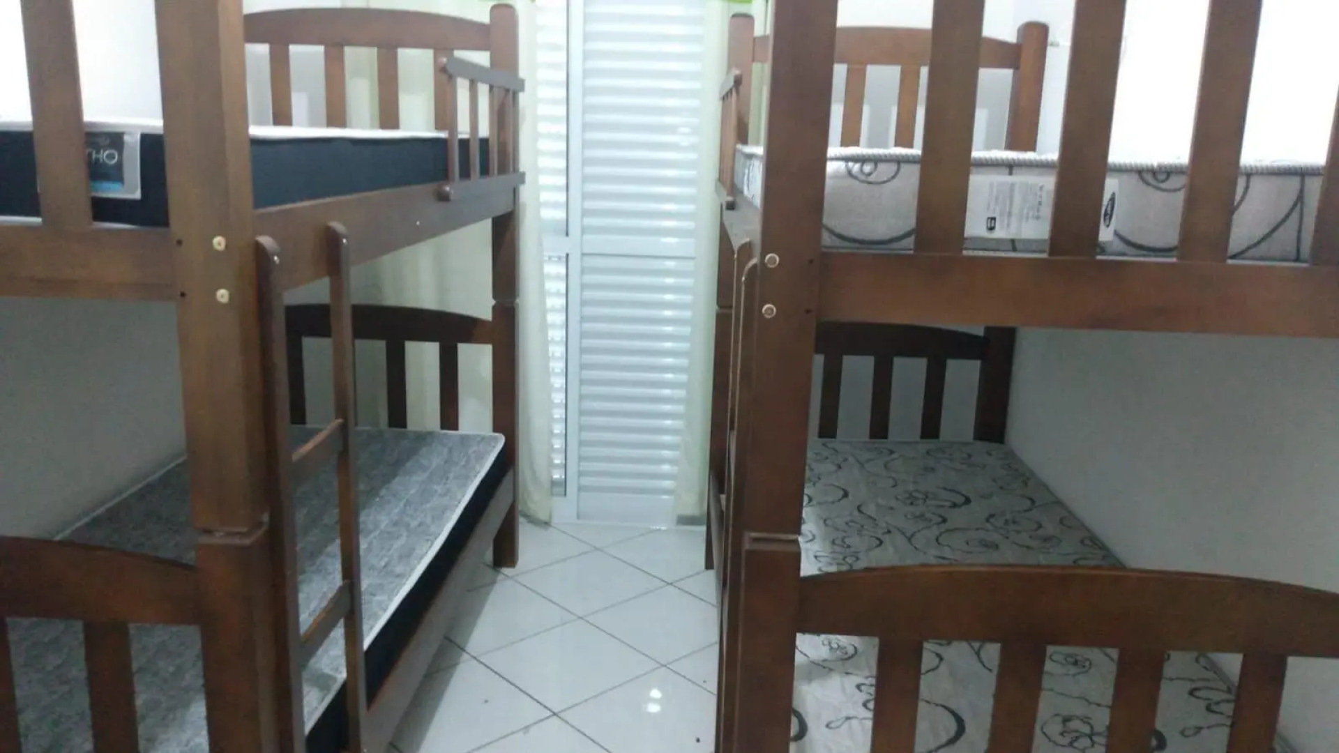 Apto Jóia 2 Dormitórios 200 Metros da Praia