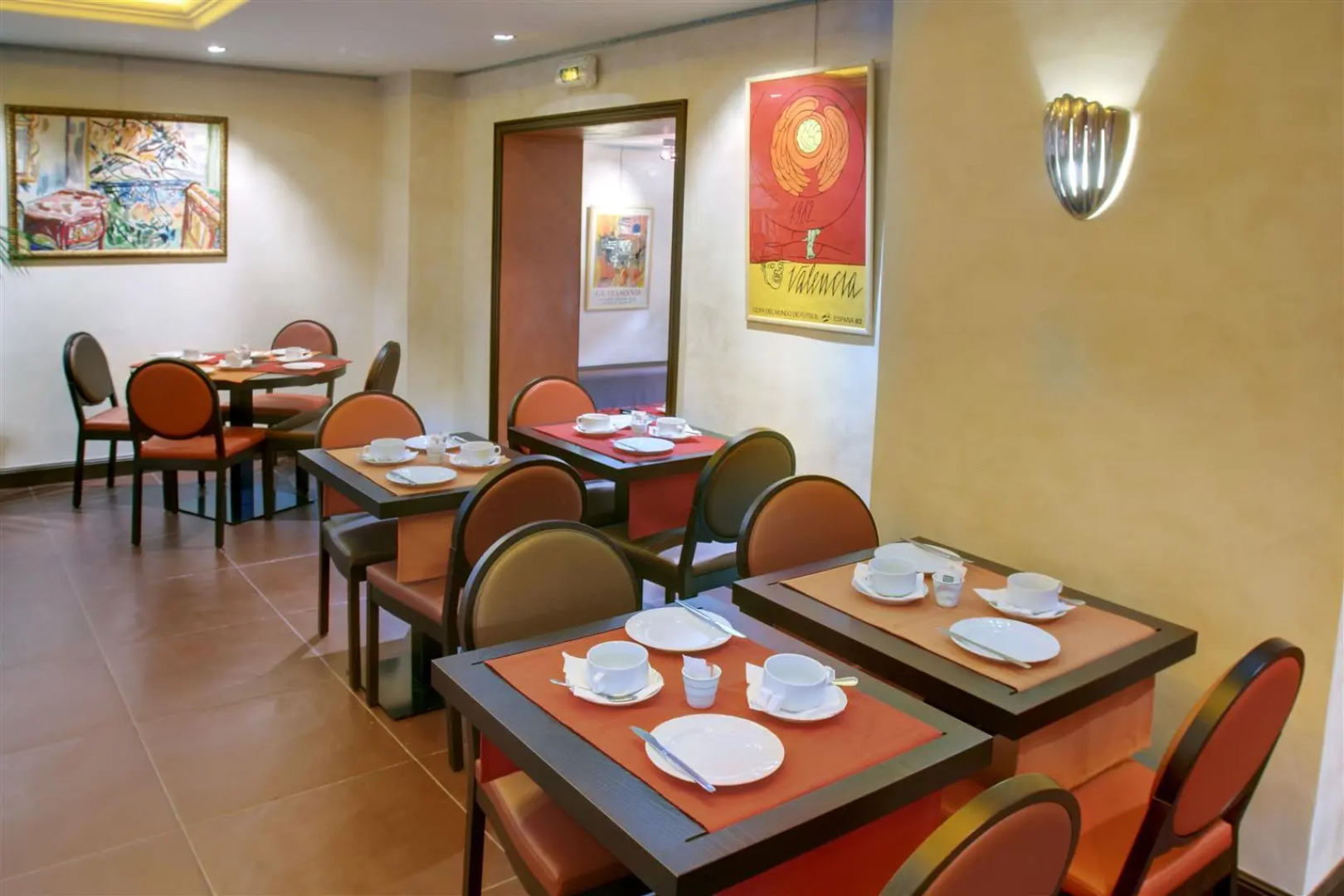 Hôtel de Neuville - Arc de Triomphe