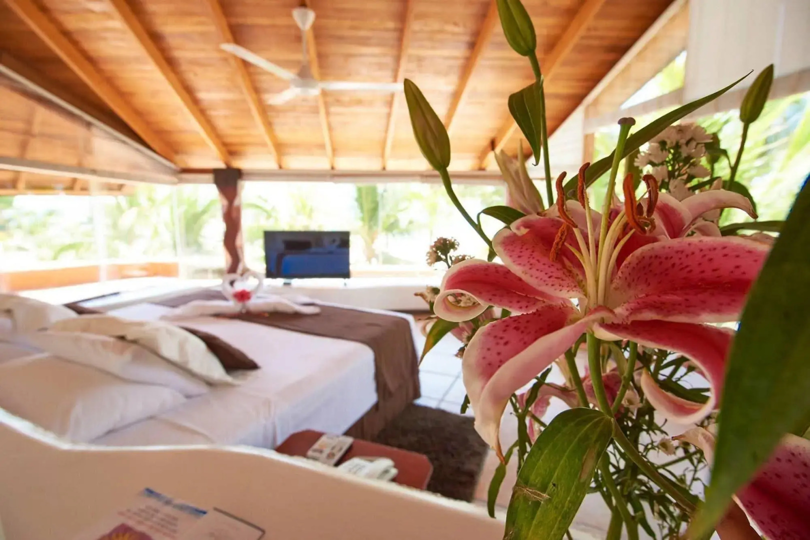 Punta Sal Suites & Bungalows Resort