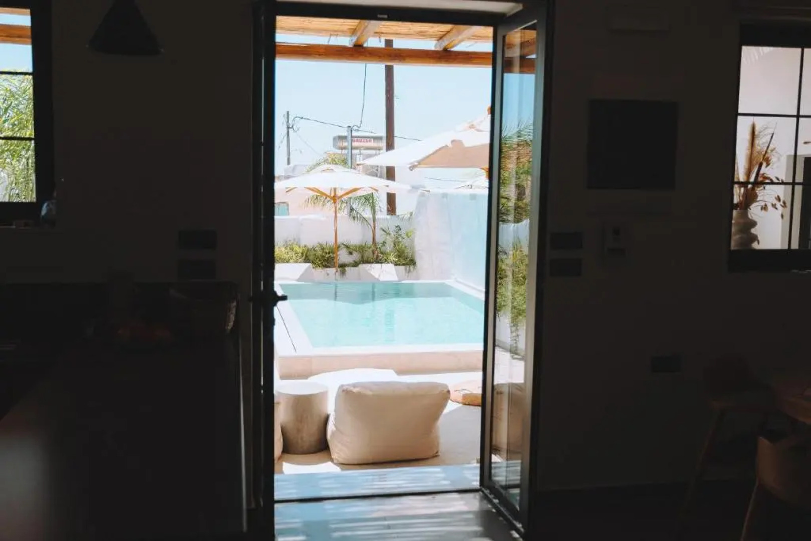 CasaCarma III, private pool, boho design, central
