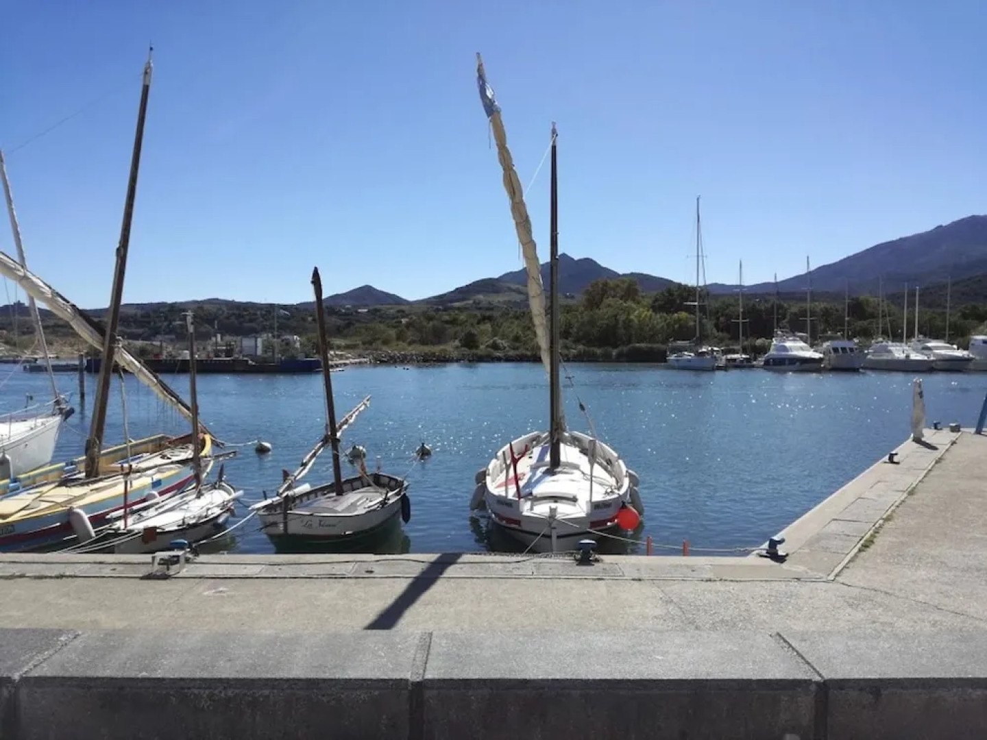 House With 3 Bedrooms in Sorède, With Wonderful Mountain View, Furnish