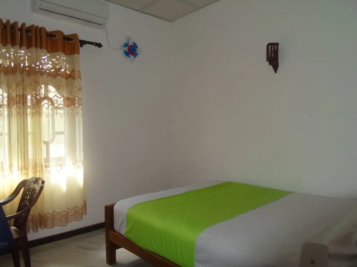 Amada Lake View Homestay