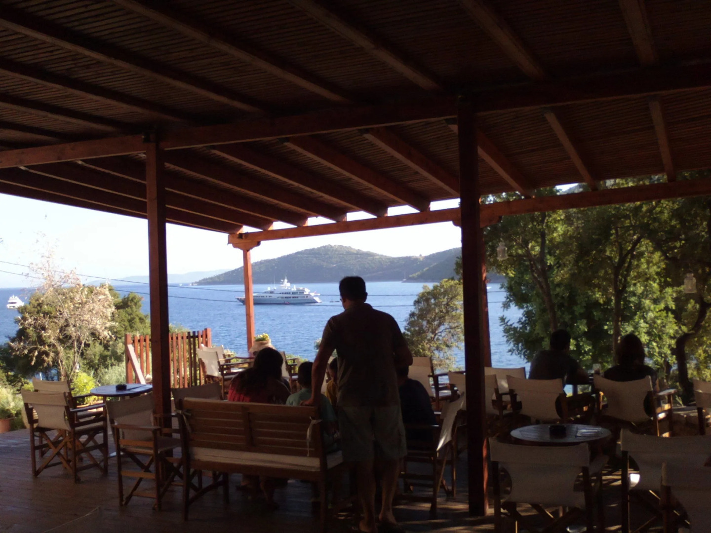 Mikros Gialos Apartments