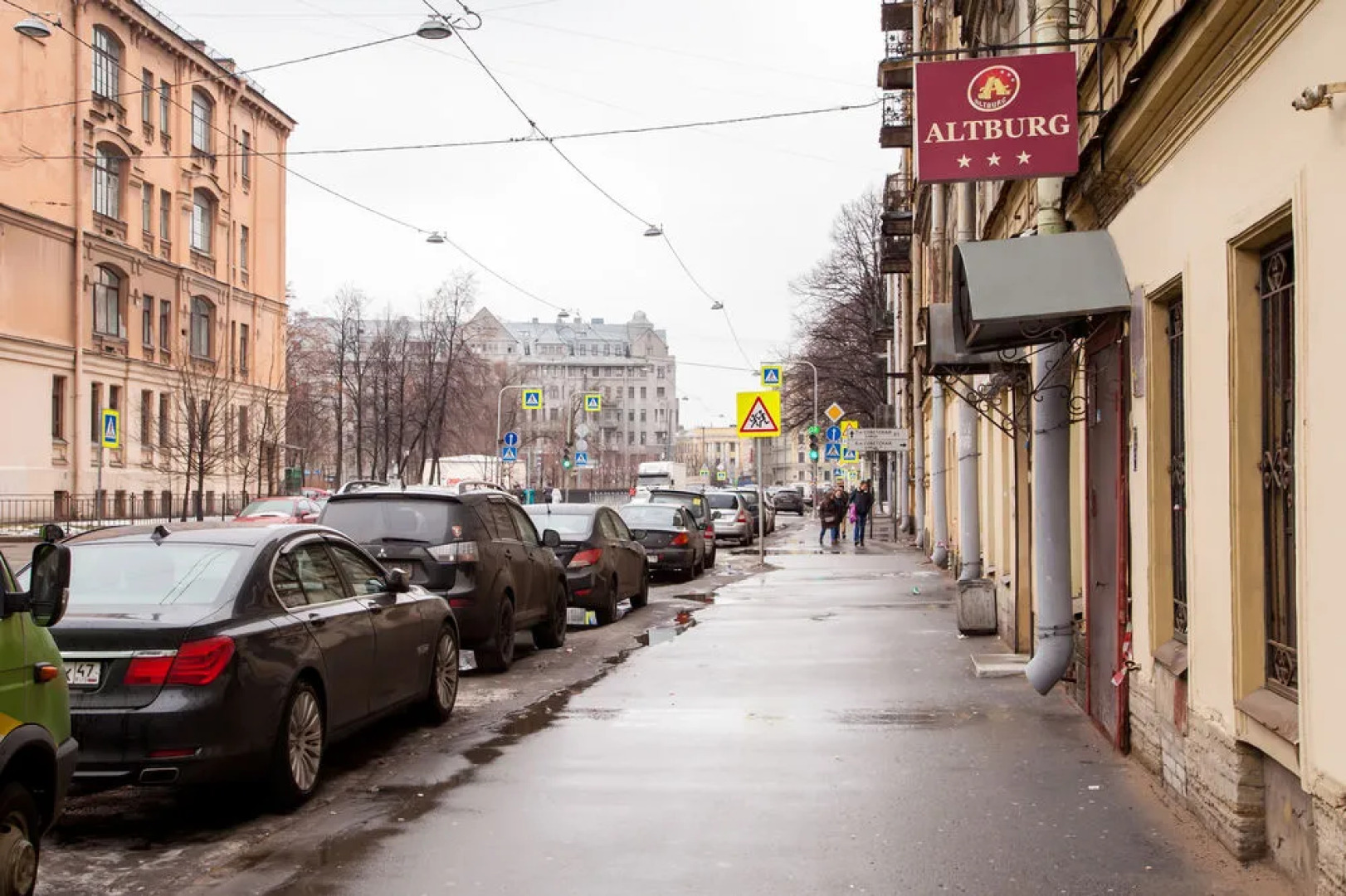 Отель Smart Welcome by Academia