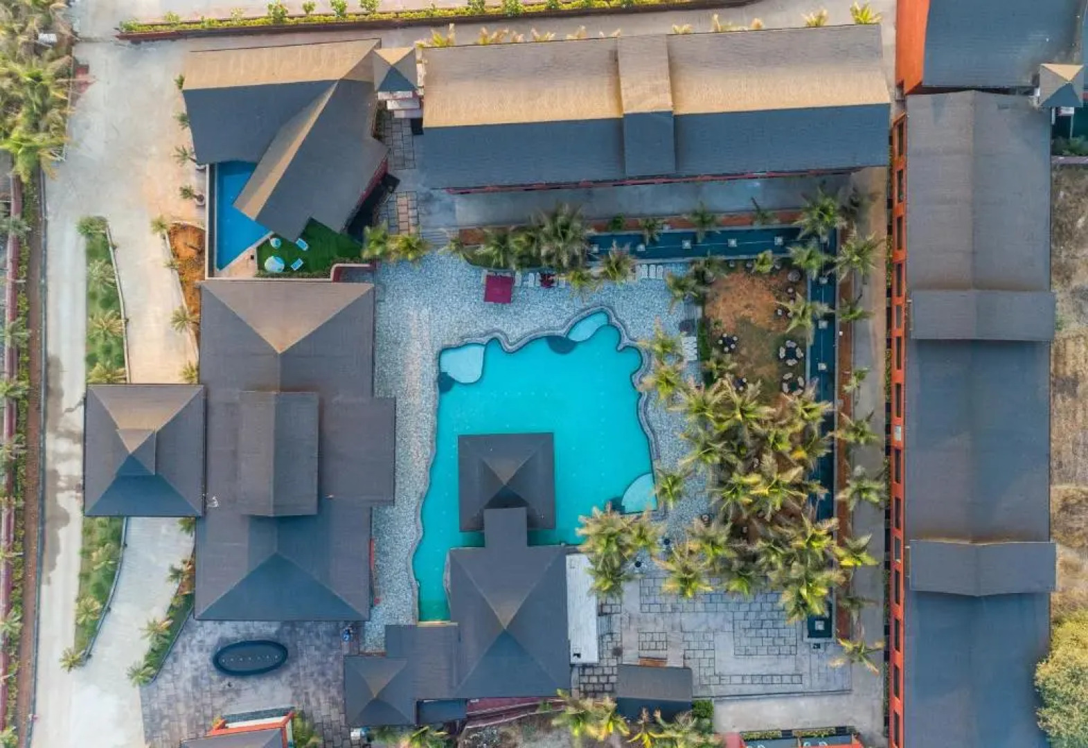 Saya Grand Resort By Treat Thane