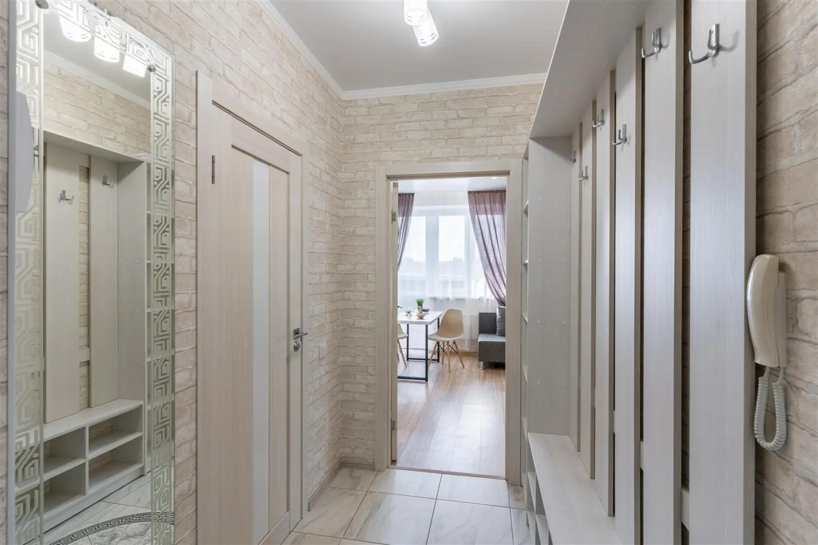 Central Park (Централ Парк) на улице Менделеева