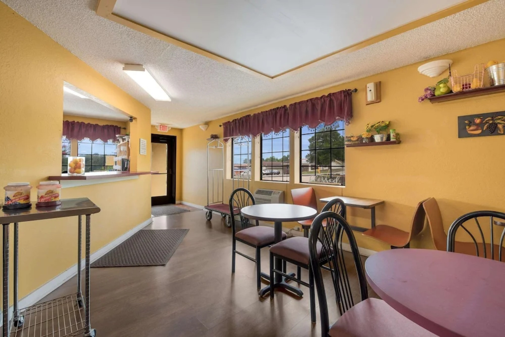 America's Best Inn - Benton