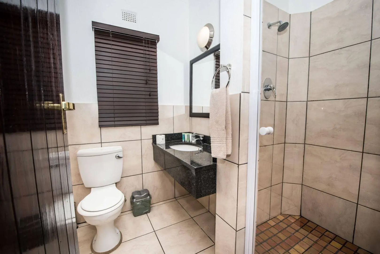 First Group Qwantani