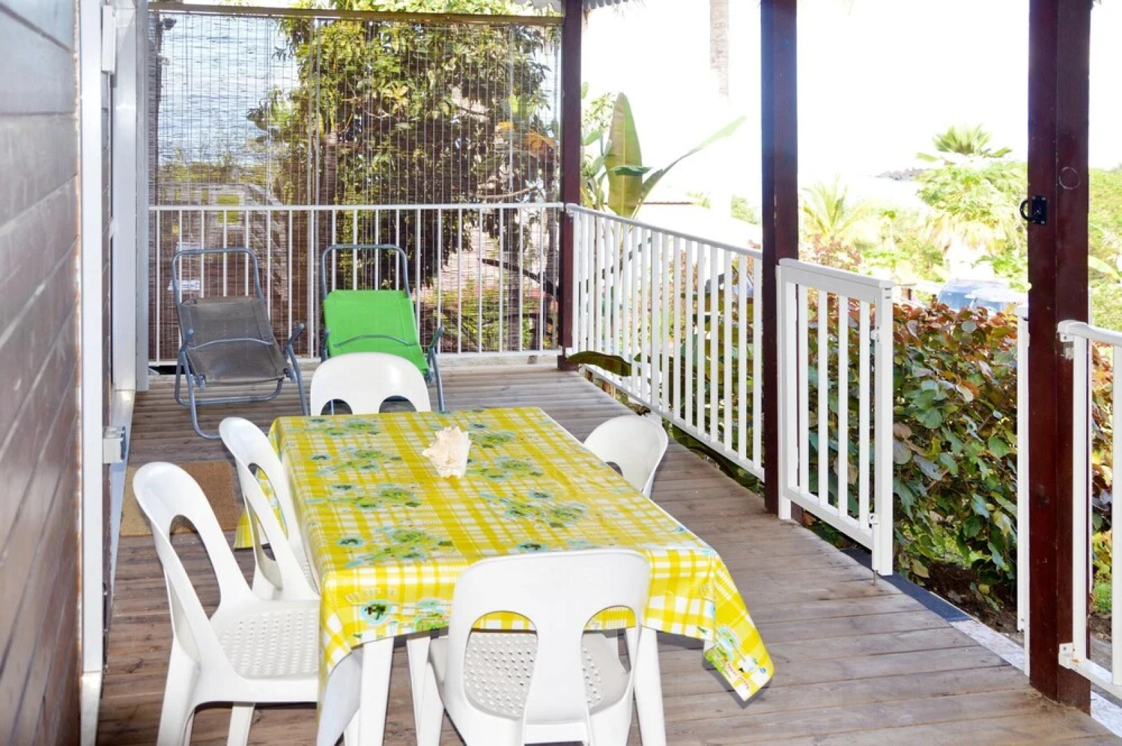 Bungalow With 2 Bedrooms in Bouillante, With Wonderful sea View, Furni