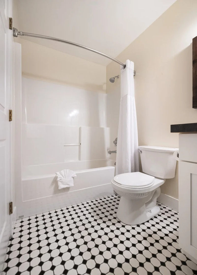 West Coast Trail Lodge