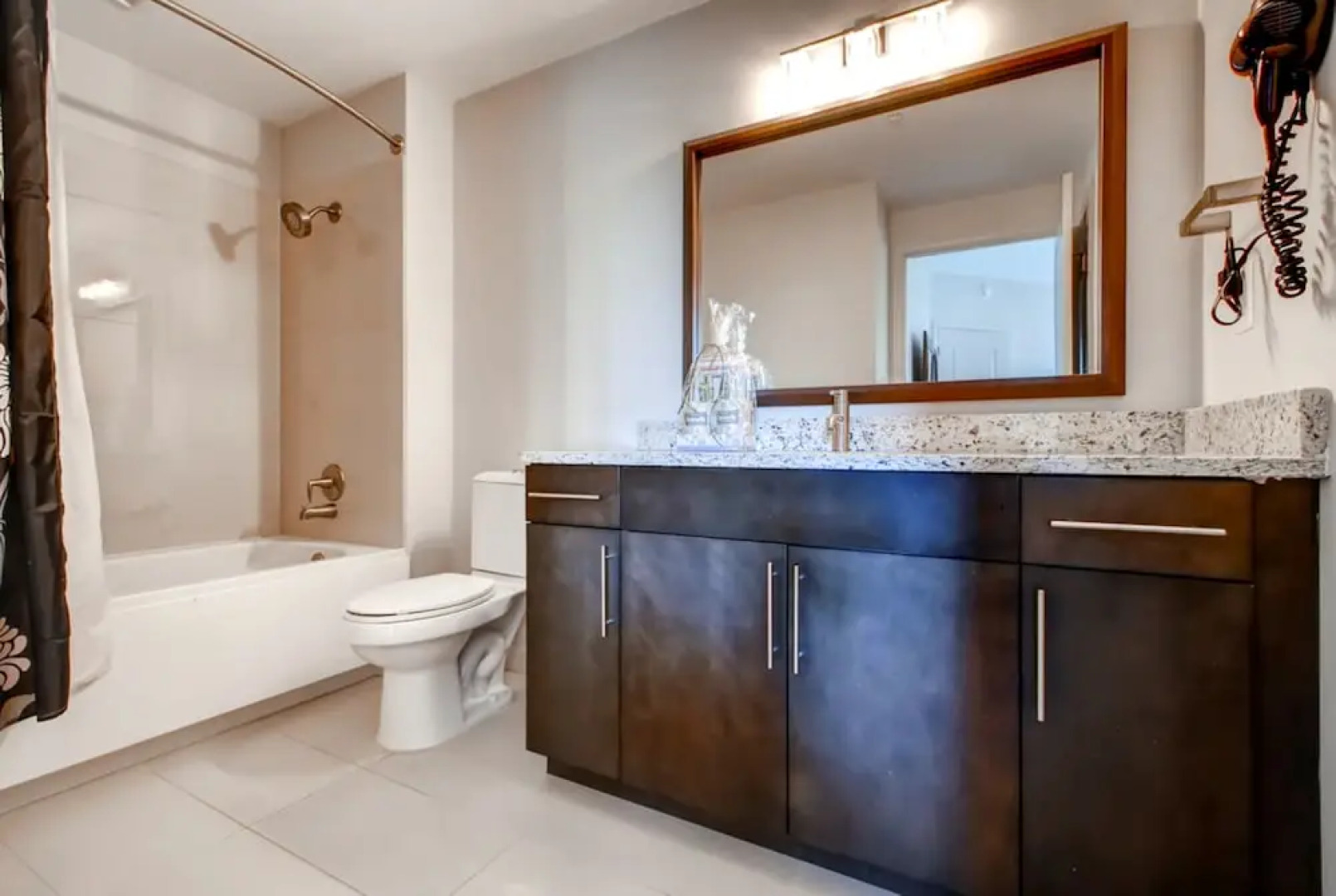 Global Luxury Suites at Park Crest