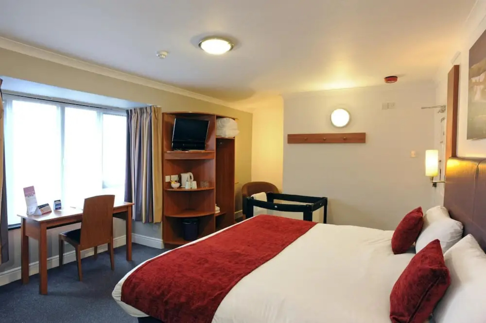 Wheatsheaf Hotel By Greene King Inns