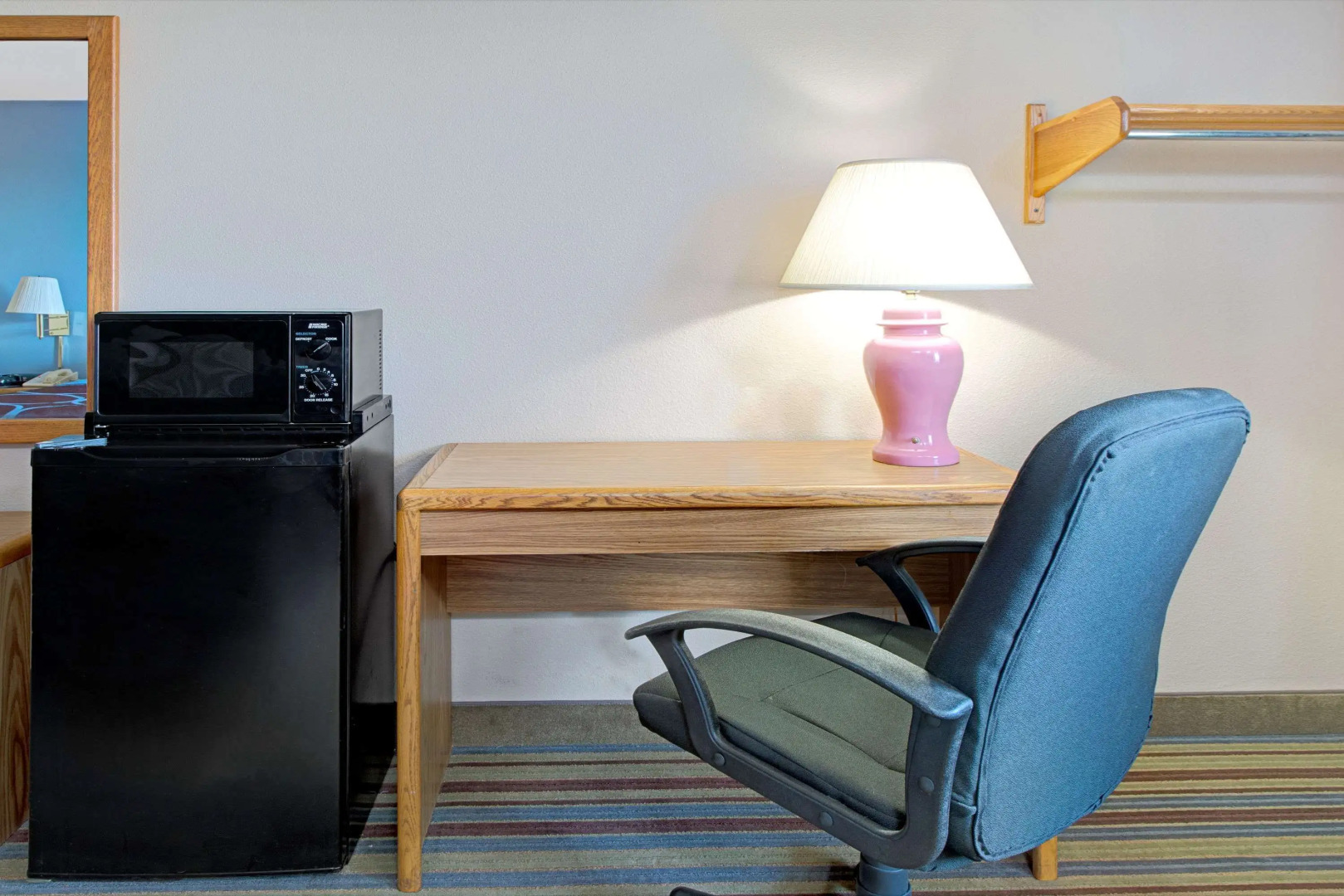 Super 8 by Wyndham Pontoon Beach IL/St. Louis MO Area