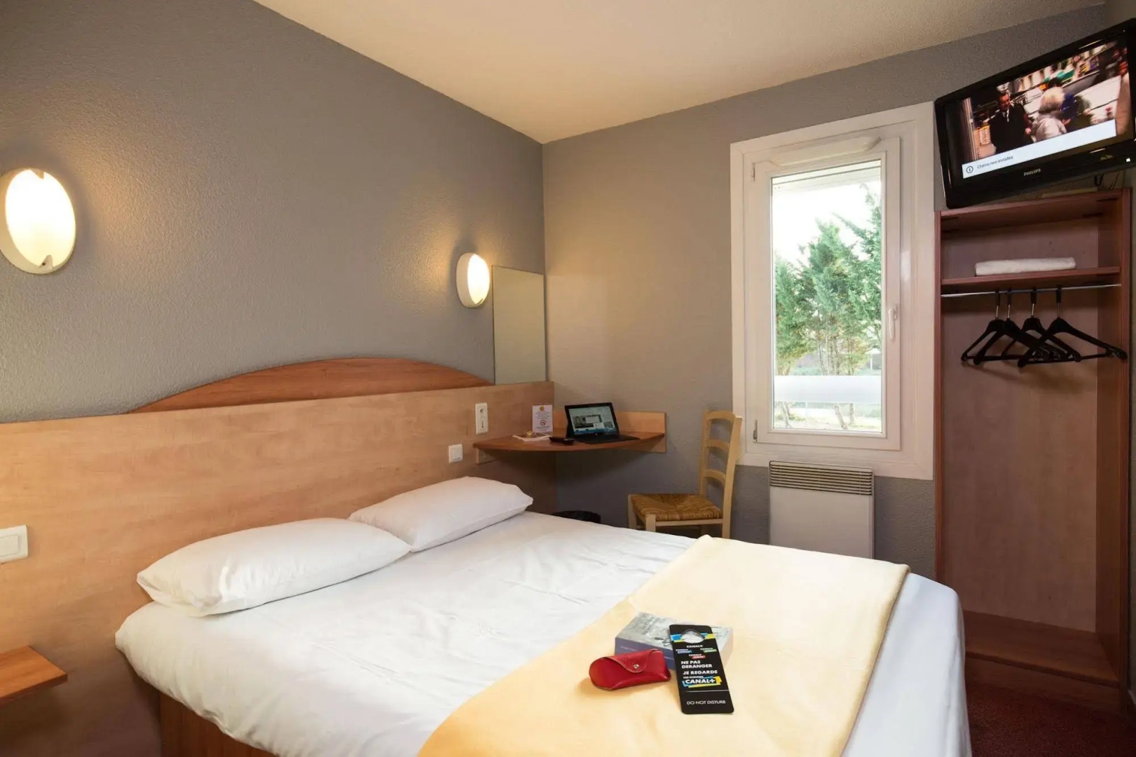 Kyriad Direct Orleans Ouest