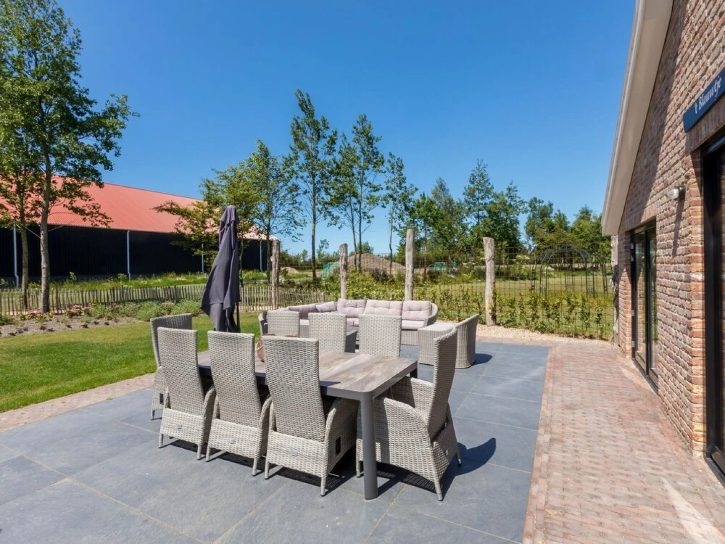 Family House Near Vrouwenpolder Beach