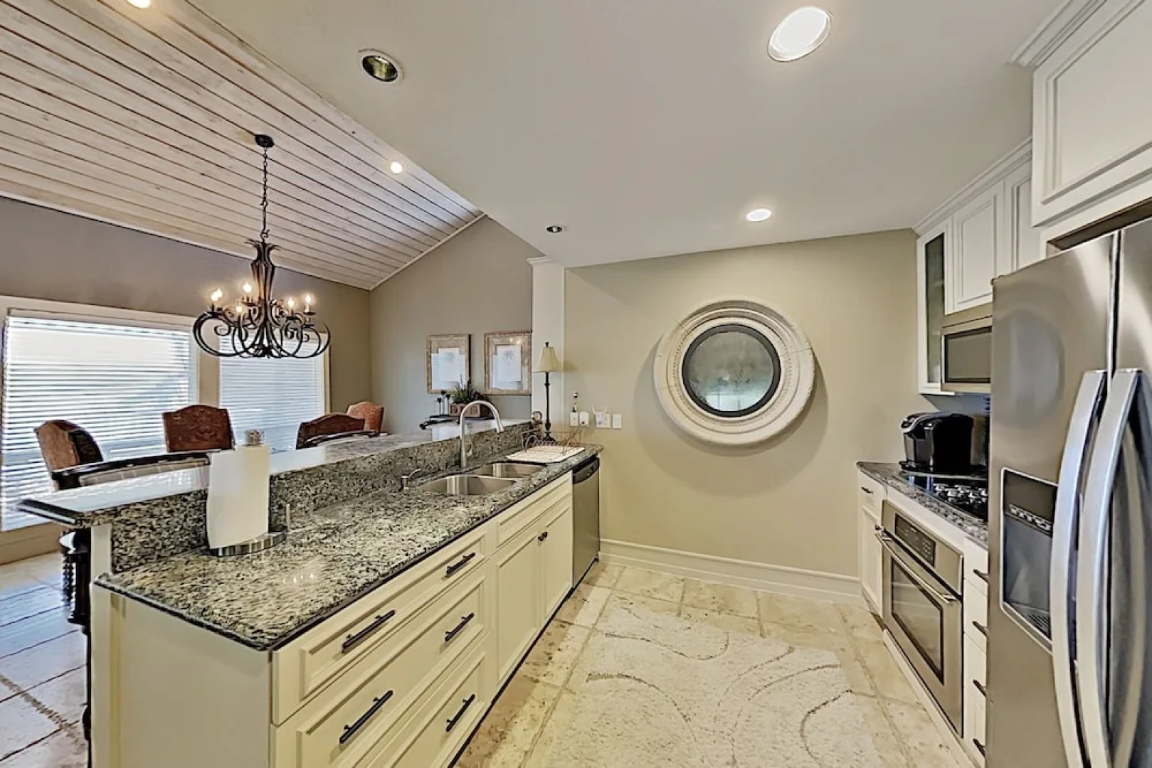 514 Harbor Drive Townhouse #8 3 Bedrooms 2 Bathrooms Townhouse