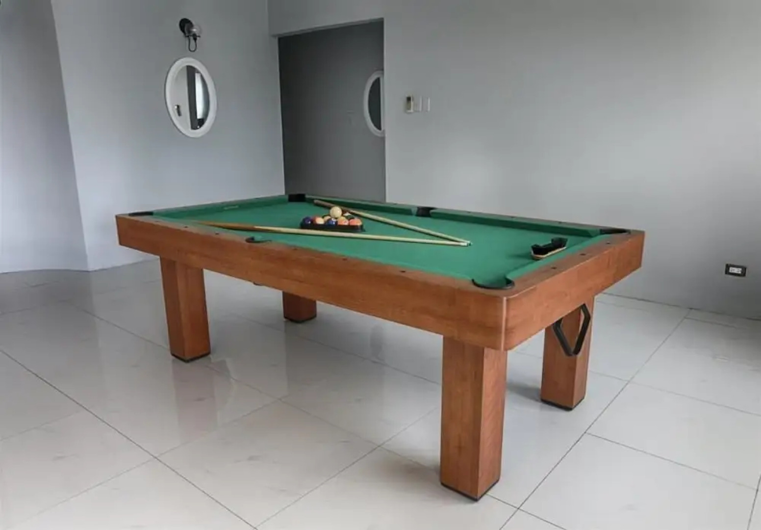 Pool and Jacuzzi Vacation Home