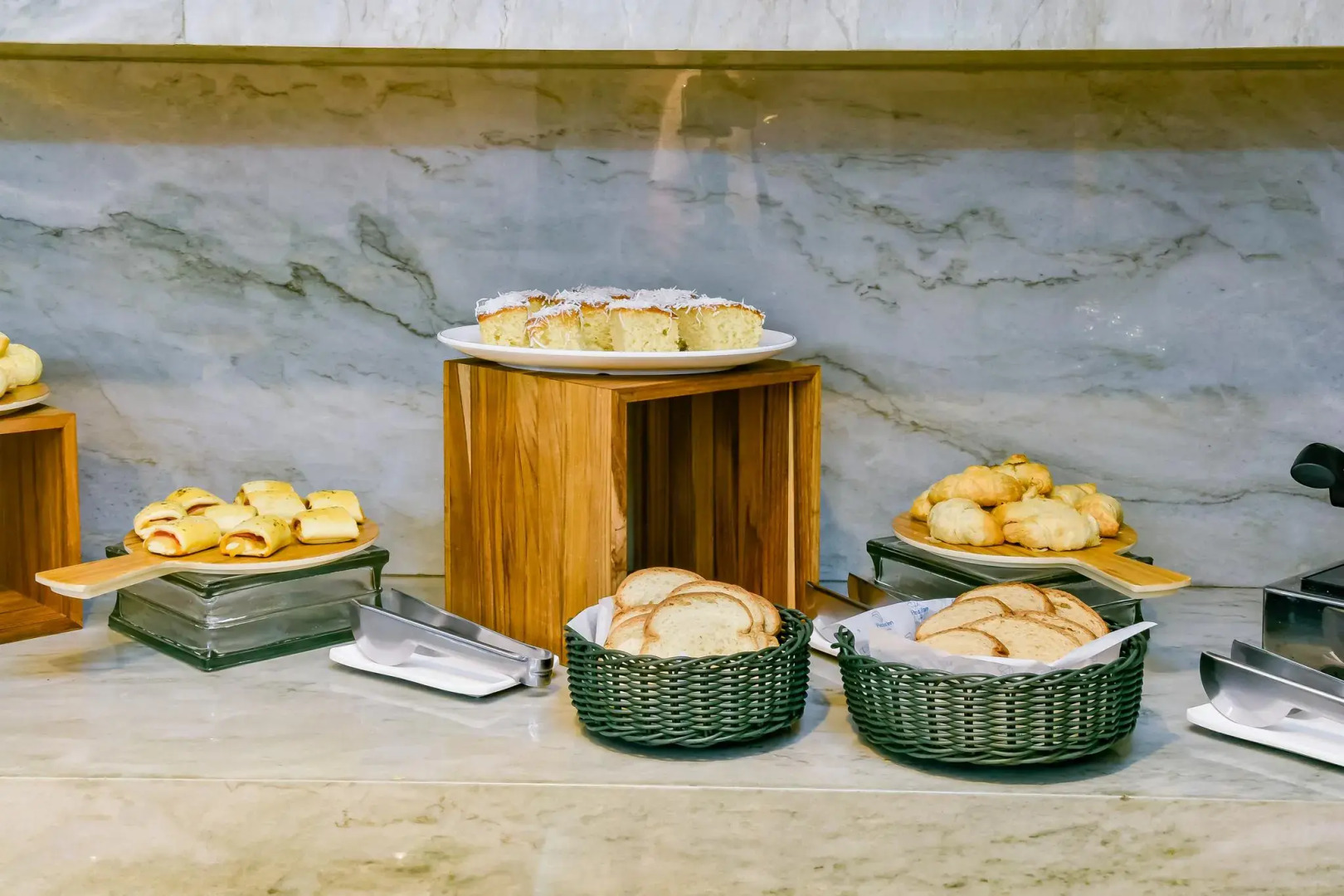 Plaza Inn Breeze Aeroporto