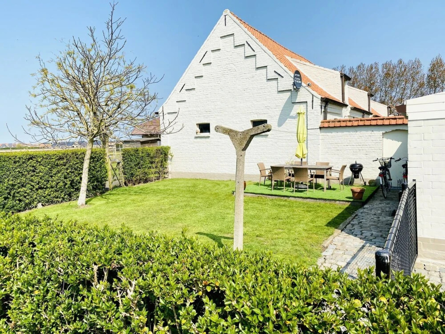 Spacious Holiday Home in Middelkerke near Belgian Coast