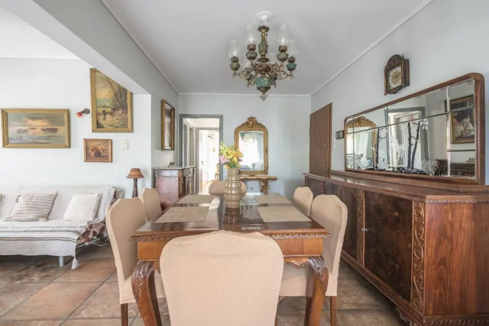 Seaside 2BR apartment in Varkiza 2mins walk from beach