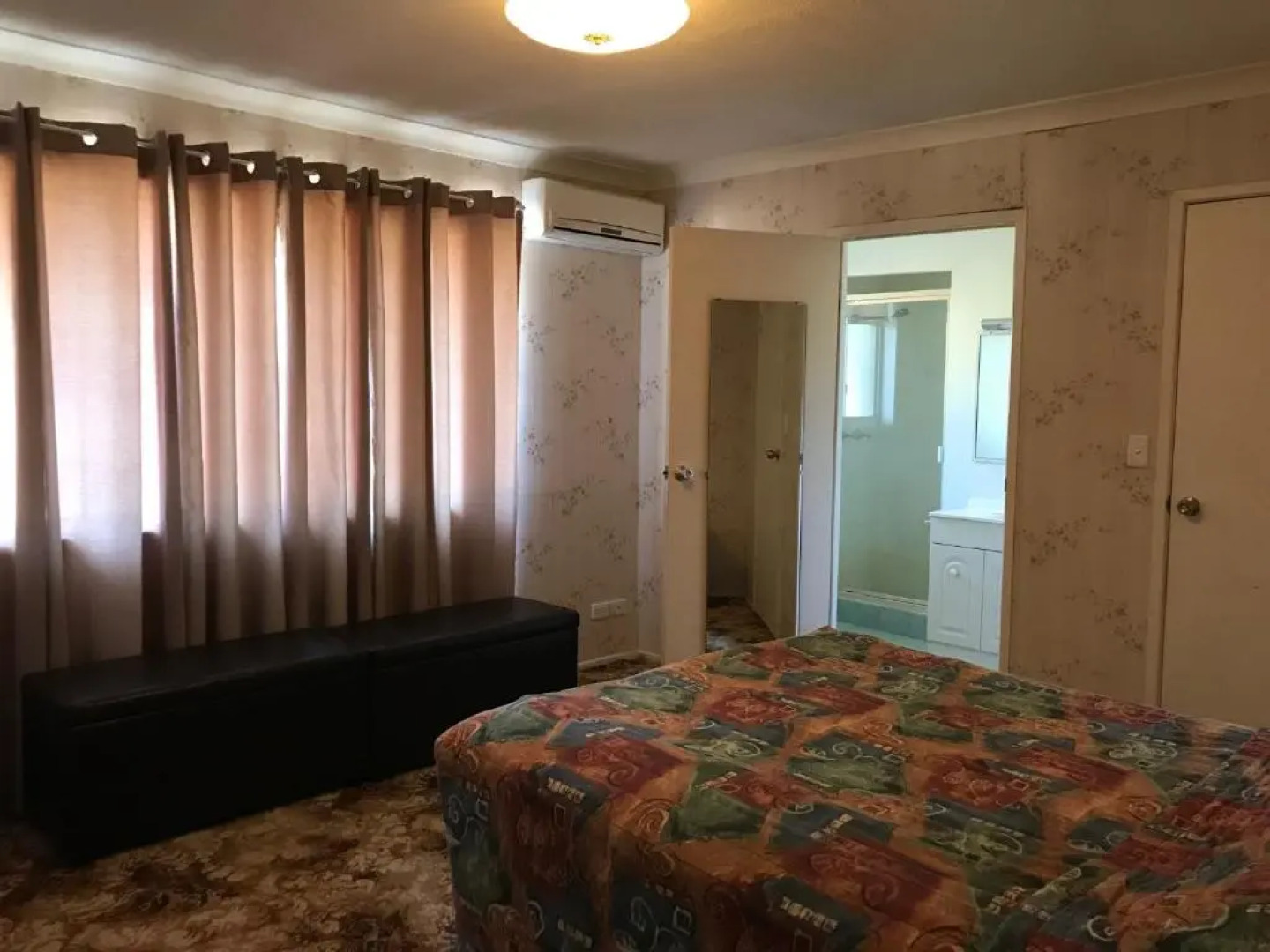 Oakridge Motel Tourist Park