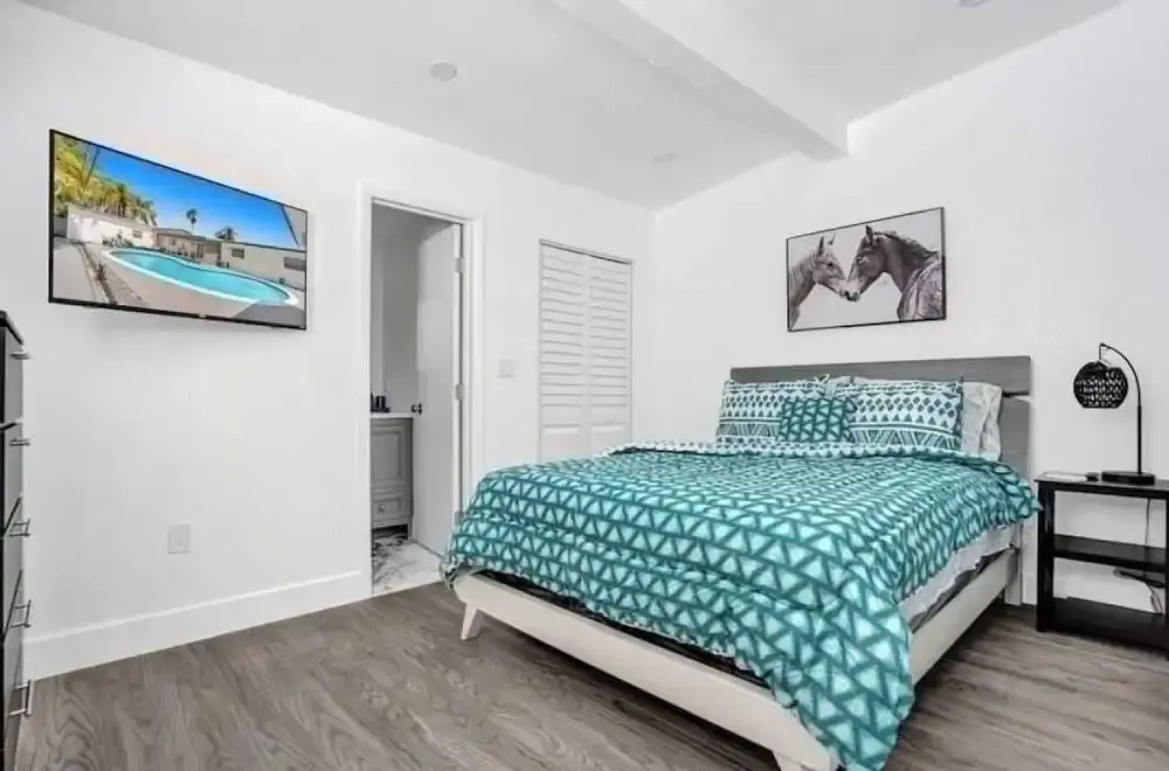 Spacious Home With Heated Pool