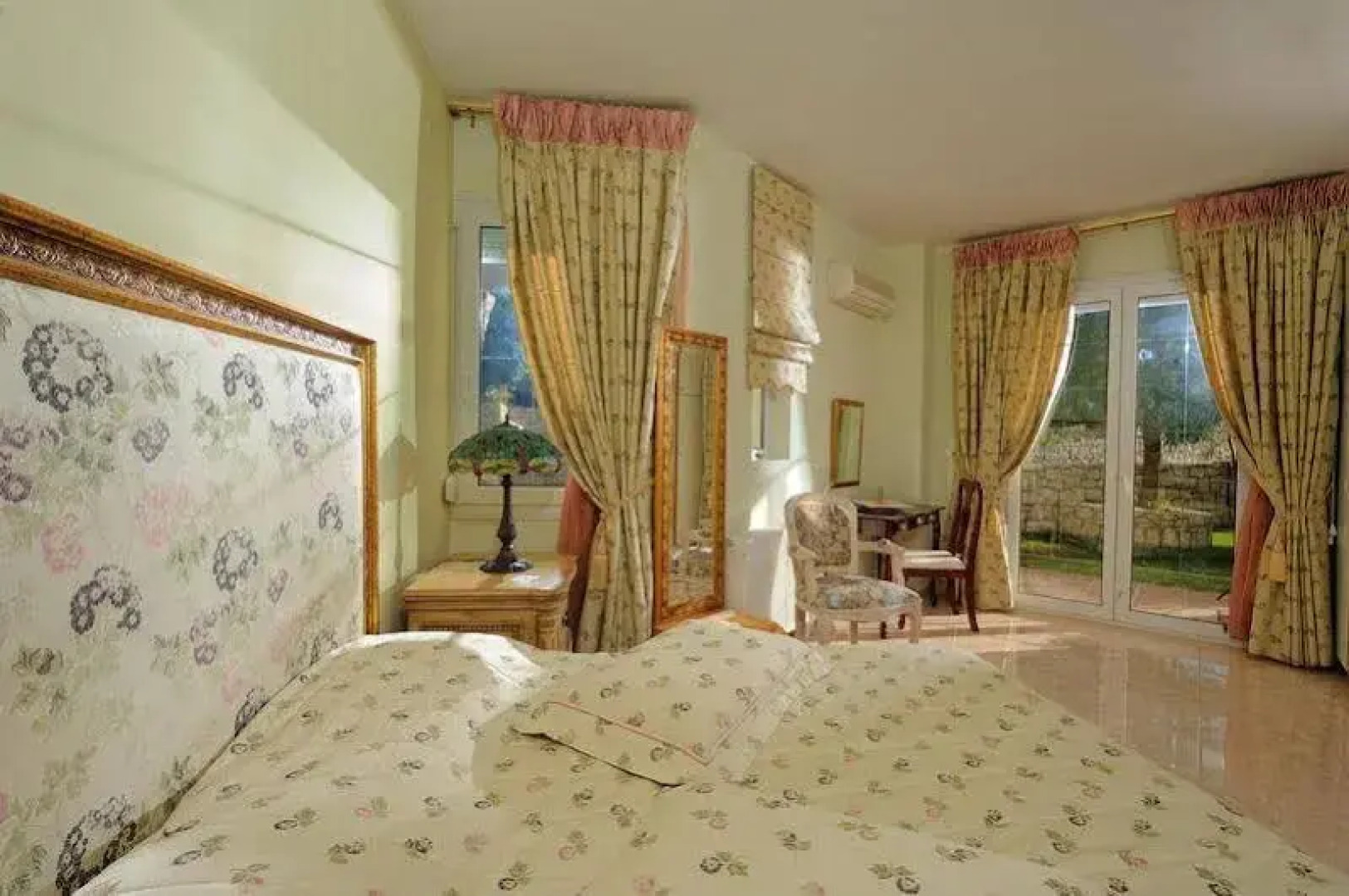 EXPLOR Mansion - Inclusive Experience