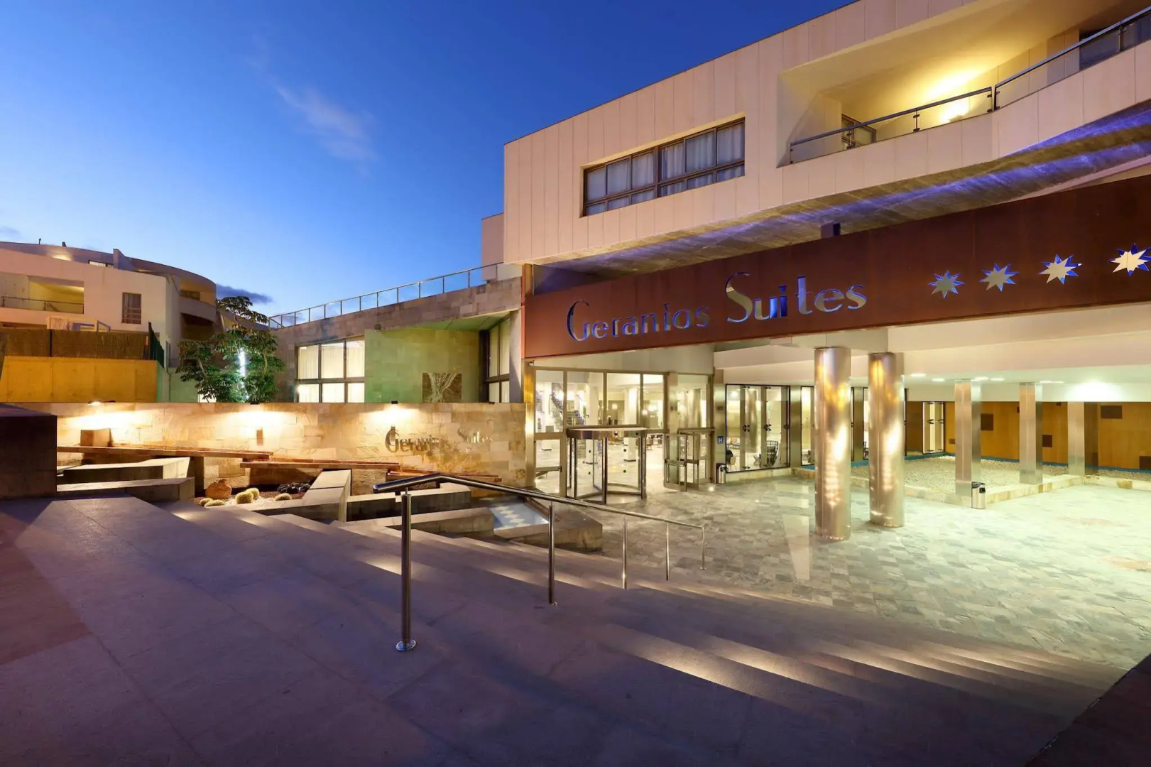 Geranios Suites & Spa