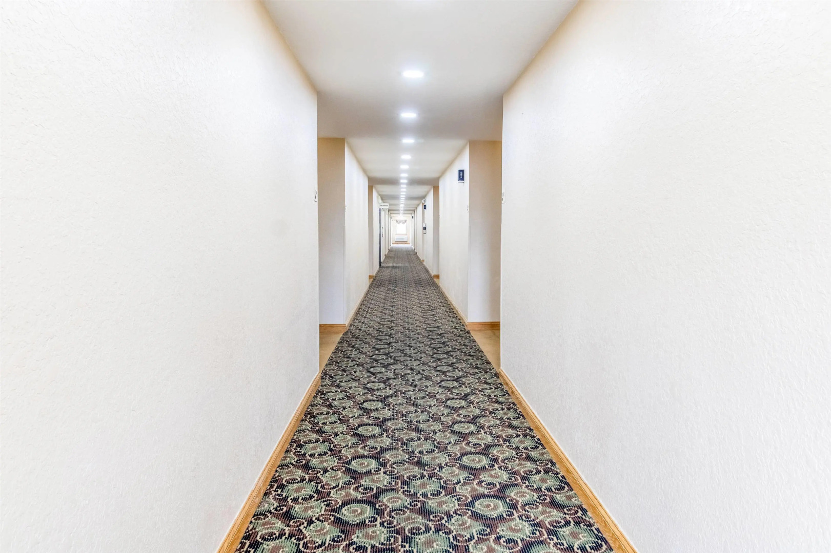 Super 8 by Wyndham Uniontown PA