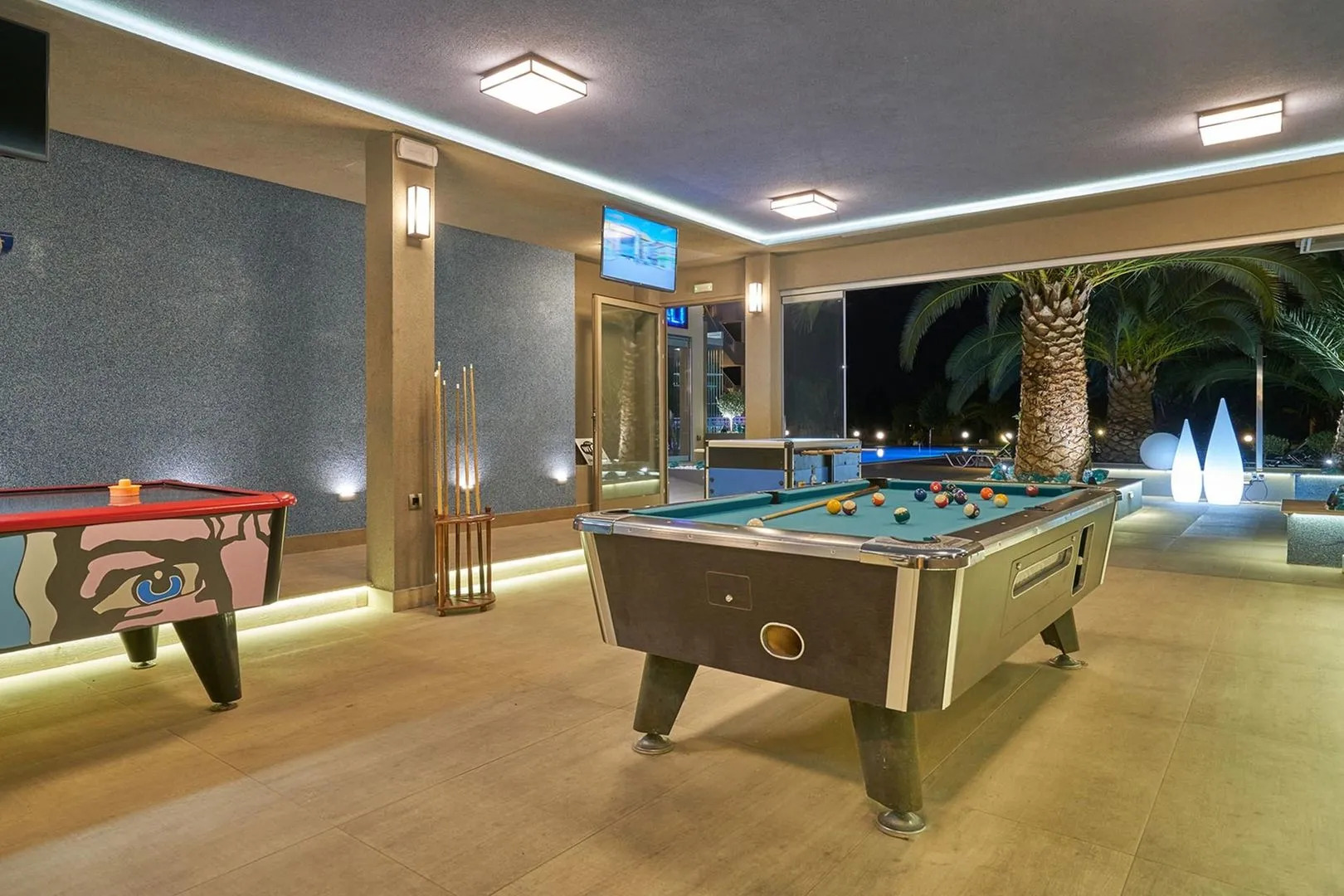 Ionion Blue Hotel