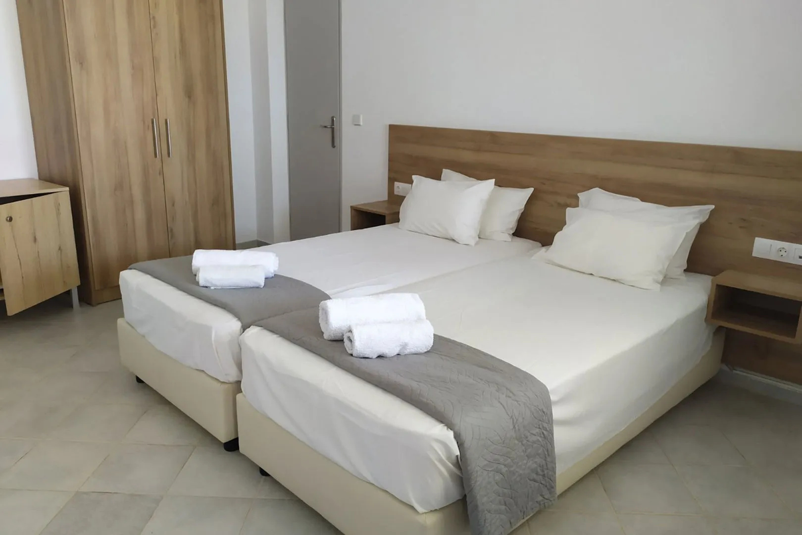 Yria Beach Hotel