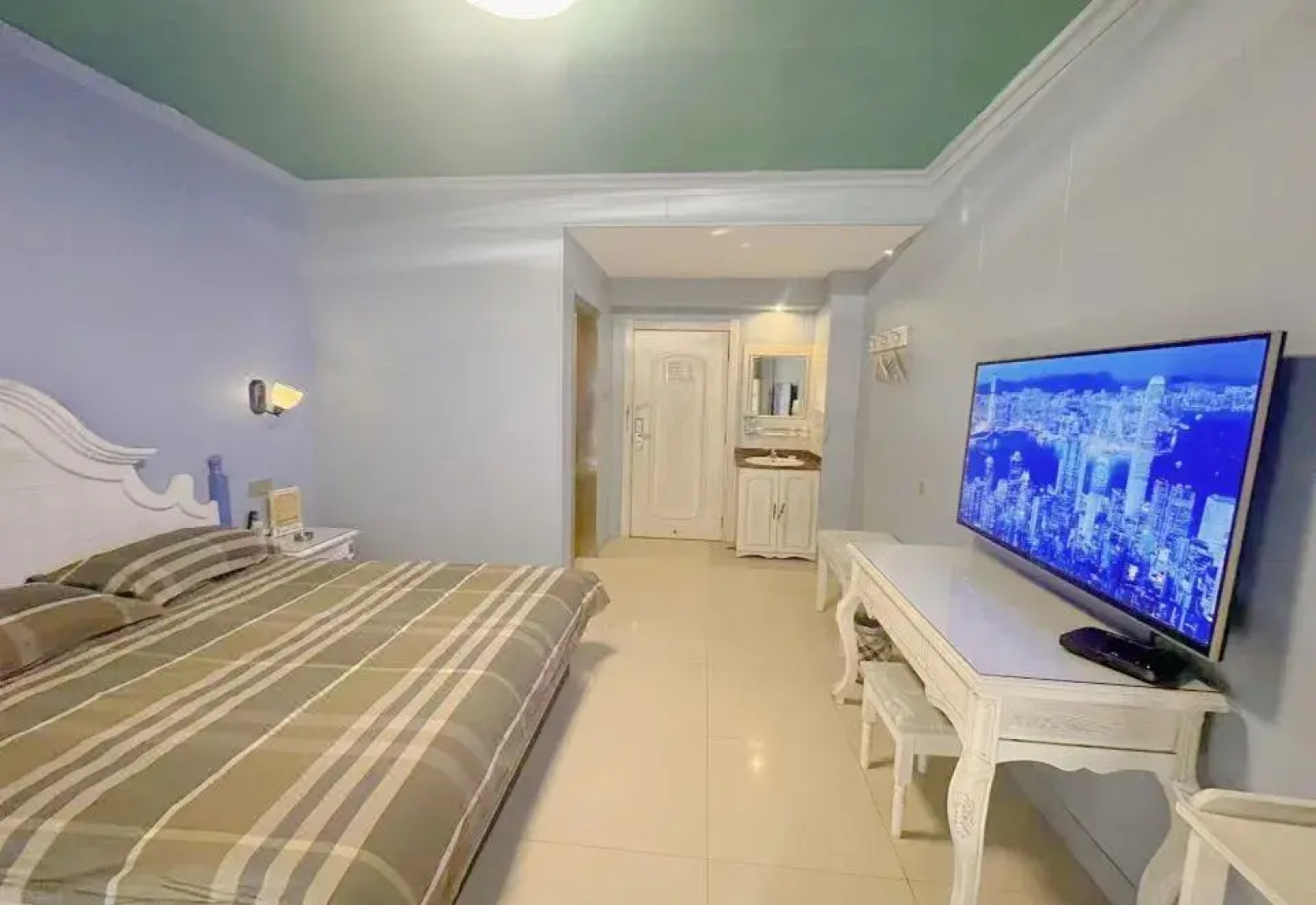 Milan Apartment (Zhumadian Haiyun Branch)