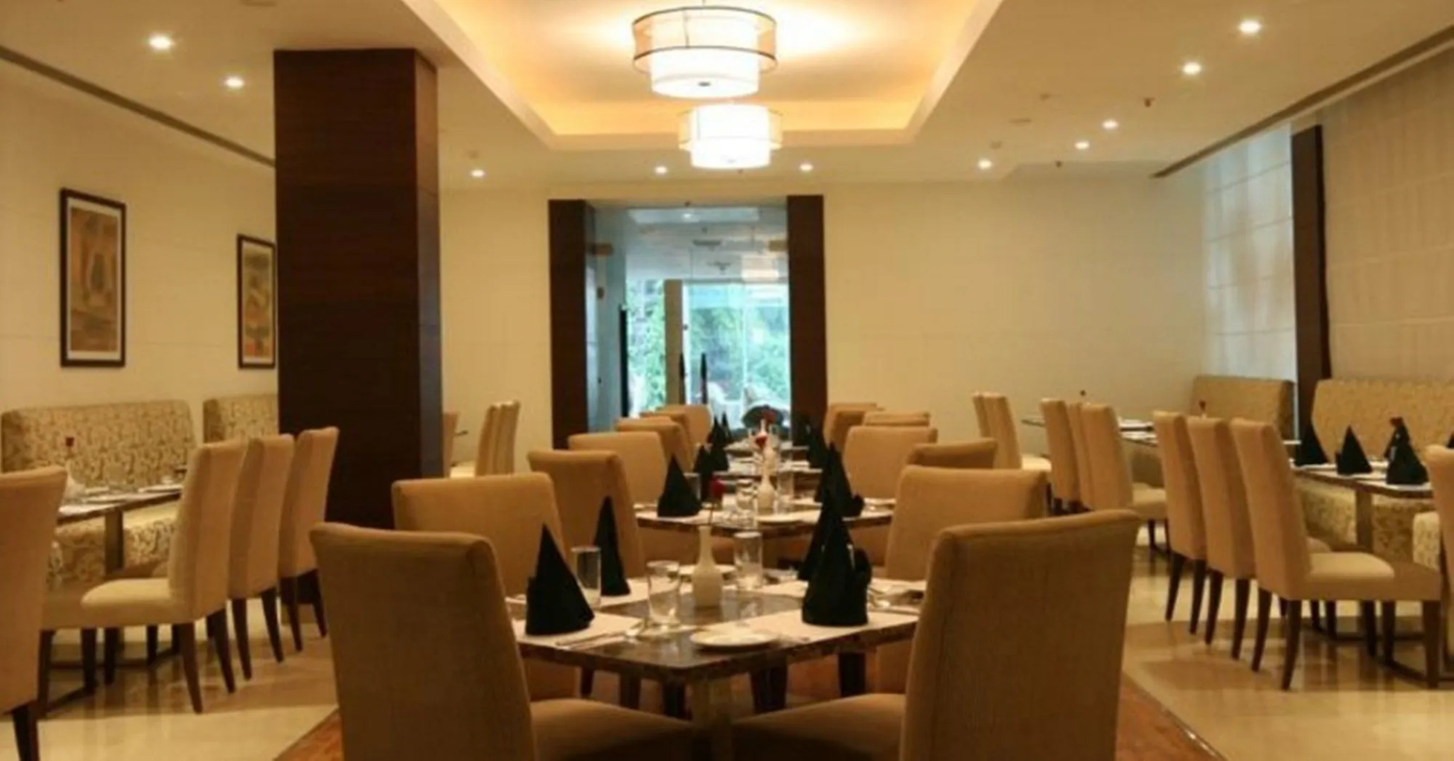 Four Points by Sheraton Vadodara