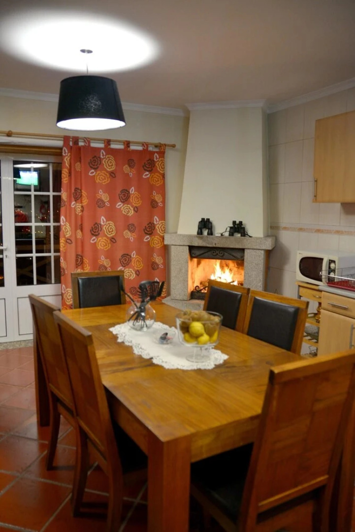 House With 2 Bedrooms in Vila Nova de Famalicão, With Wonderful Lake V