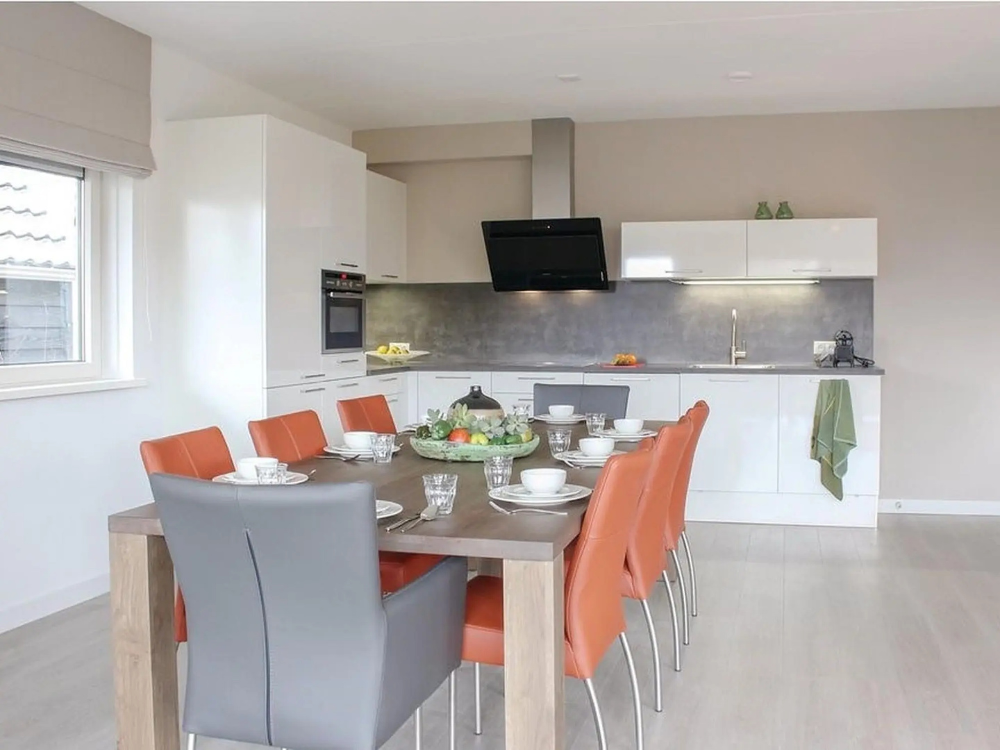 Beautiful villa with sauna, in a holiday park on the water in Friesland