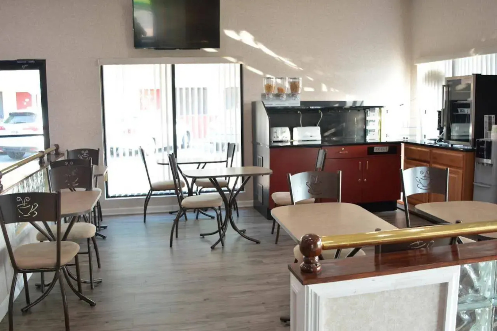 Atlantic Inn & Suites