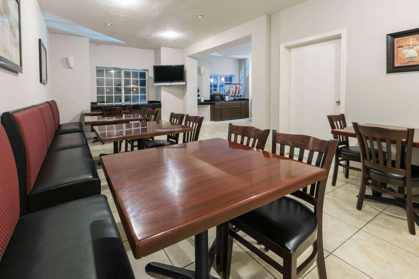 Microtel Inn & Suites by Wyndham Scott/Lafayette