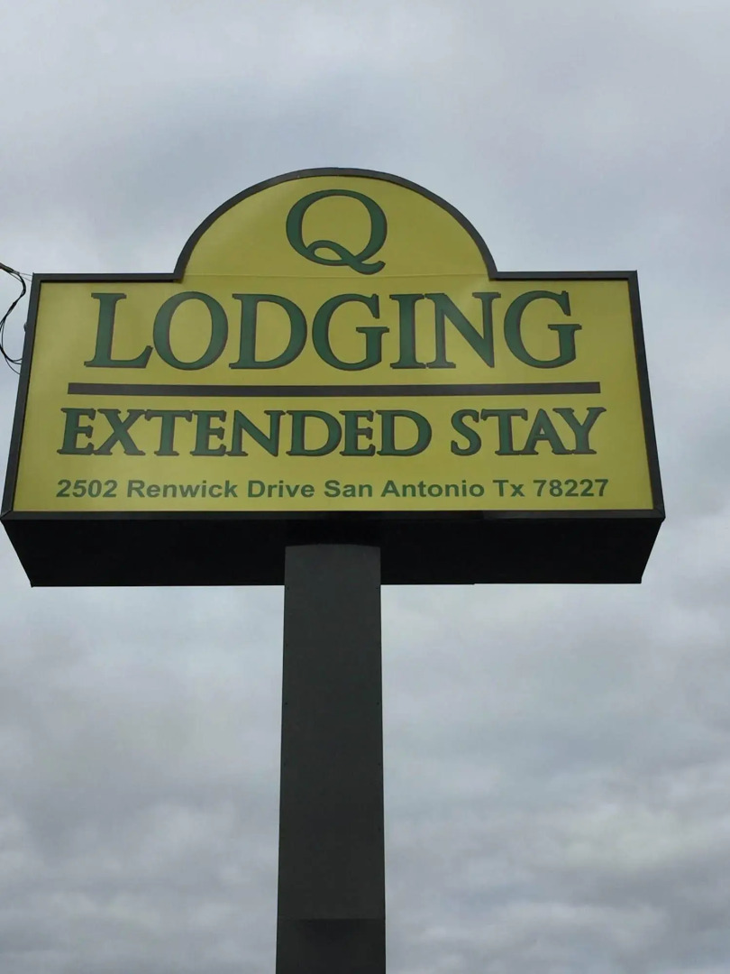 Q Lodging