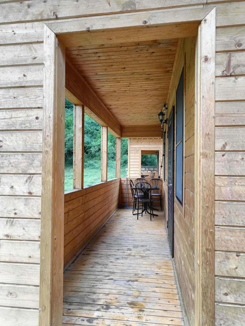 Коттеджи на Крепости семи братьев и одной сестры в Хучни