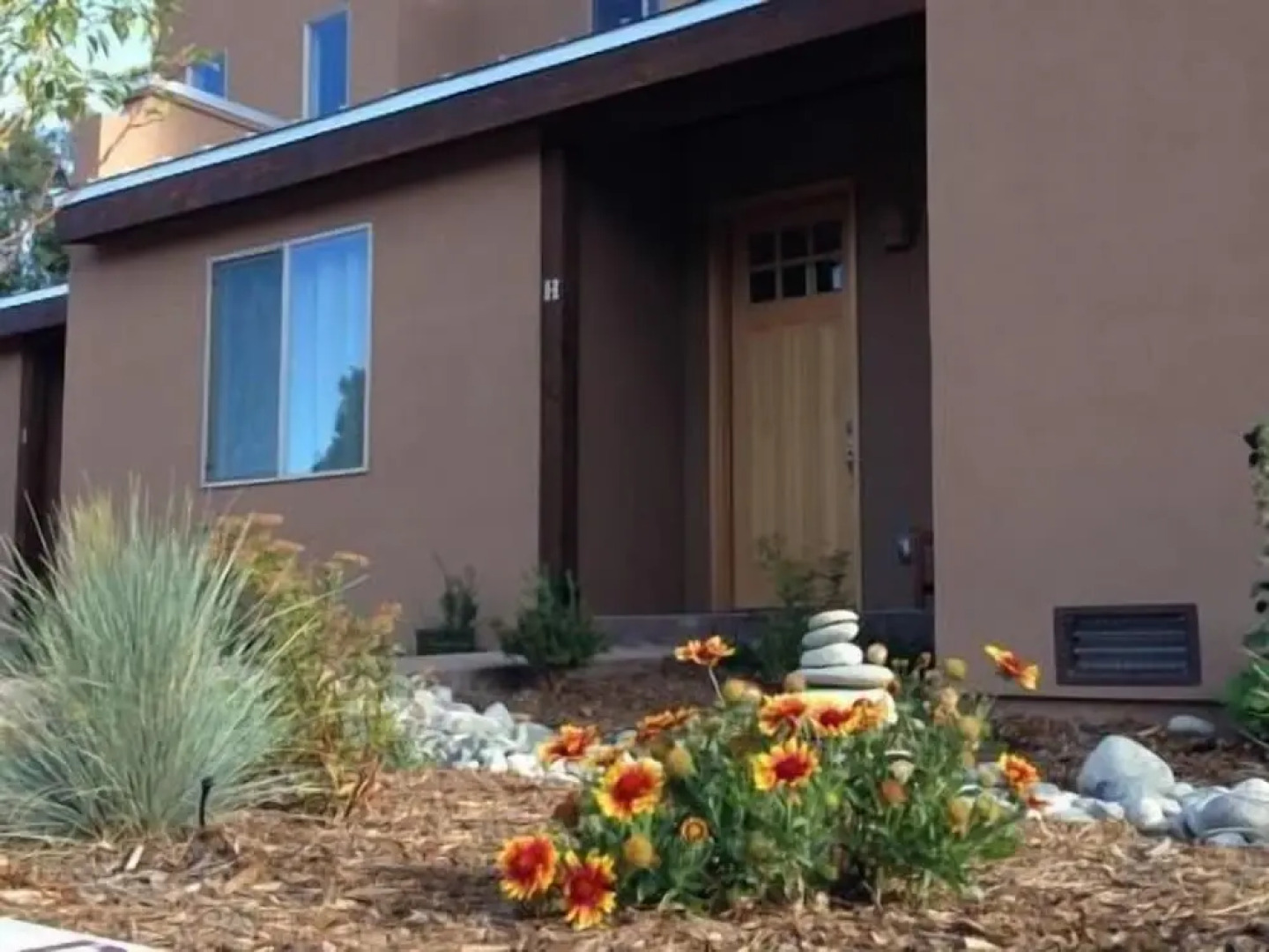 The River Side 2 Bedroom Holiday Home By Pinon Vacation Rentals
