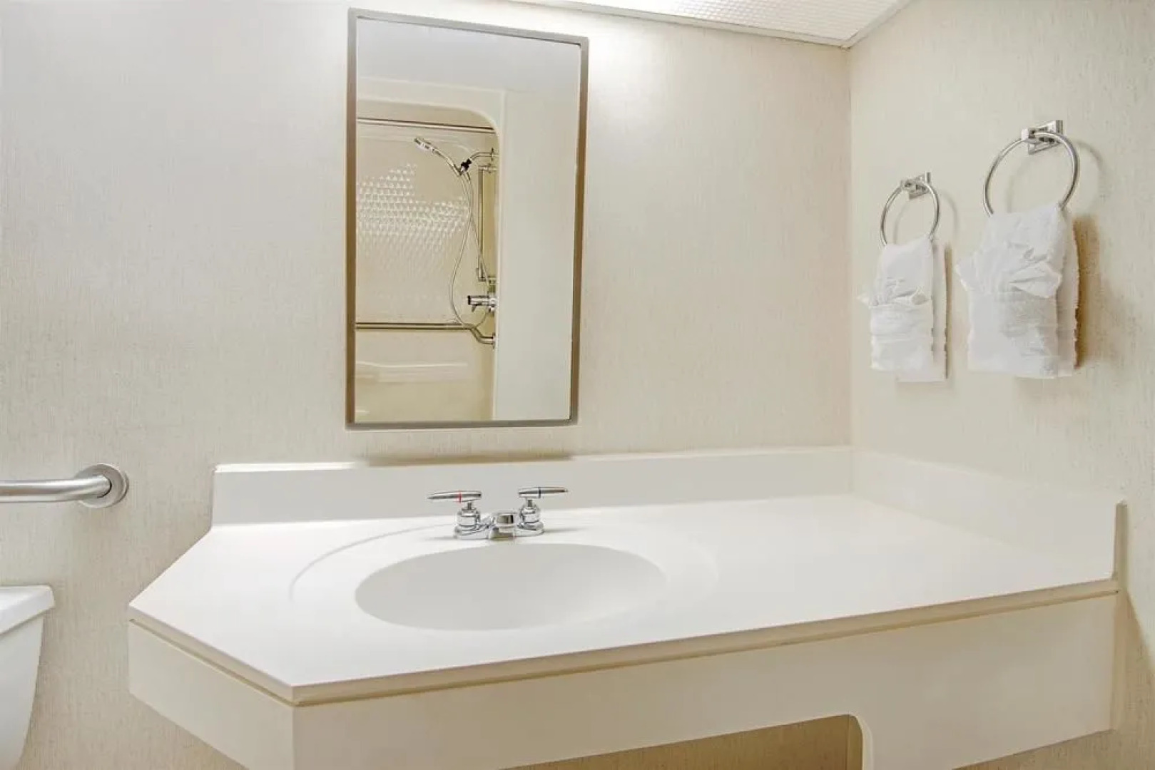 Days Inn Blue Springs