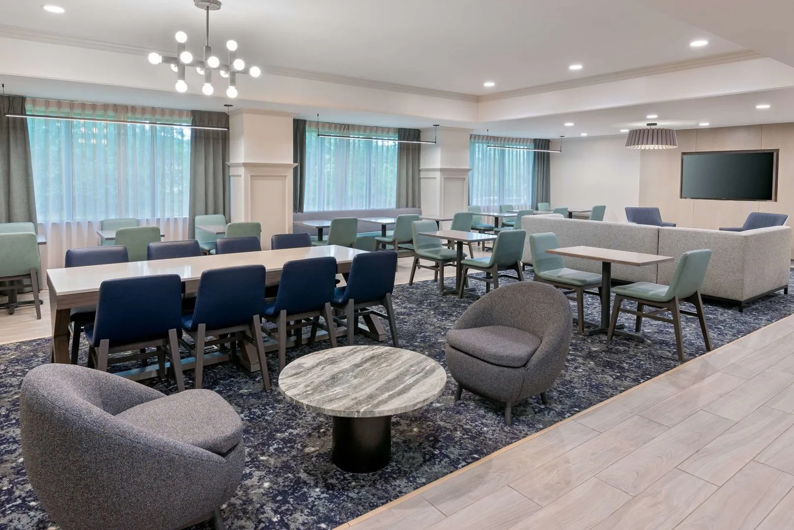 Hampton Inn Hartford/Airport