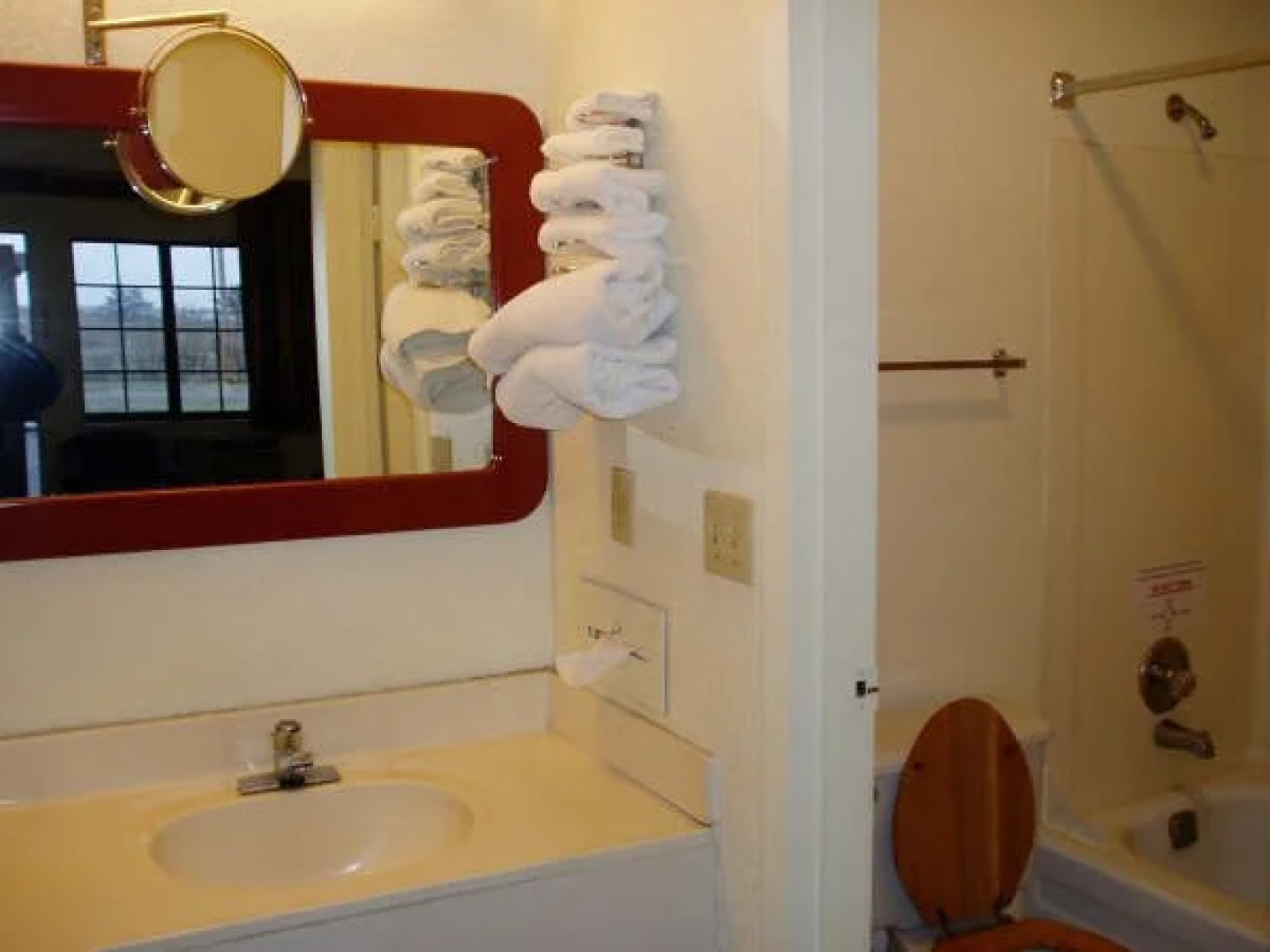 Allstate Inn Seymour