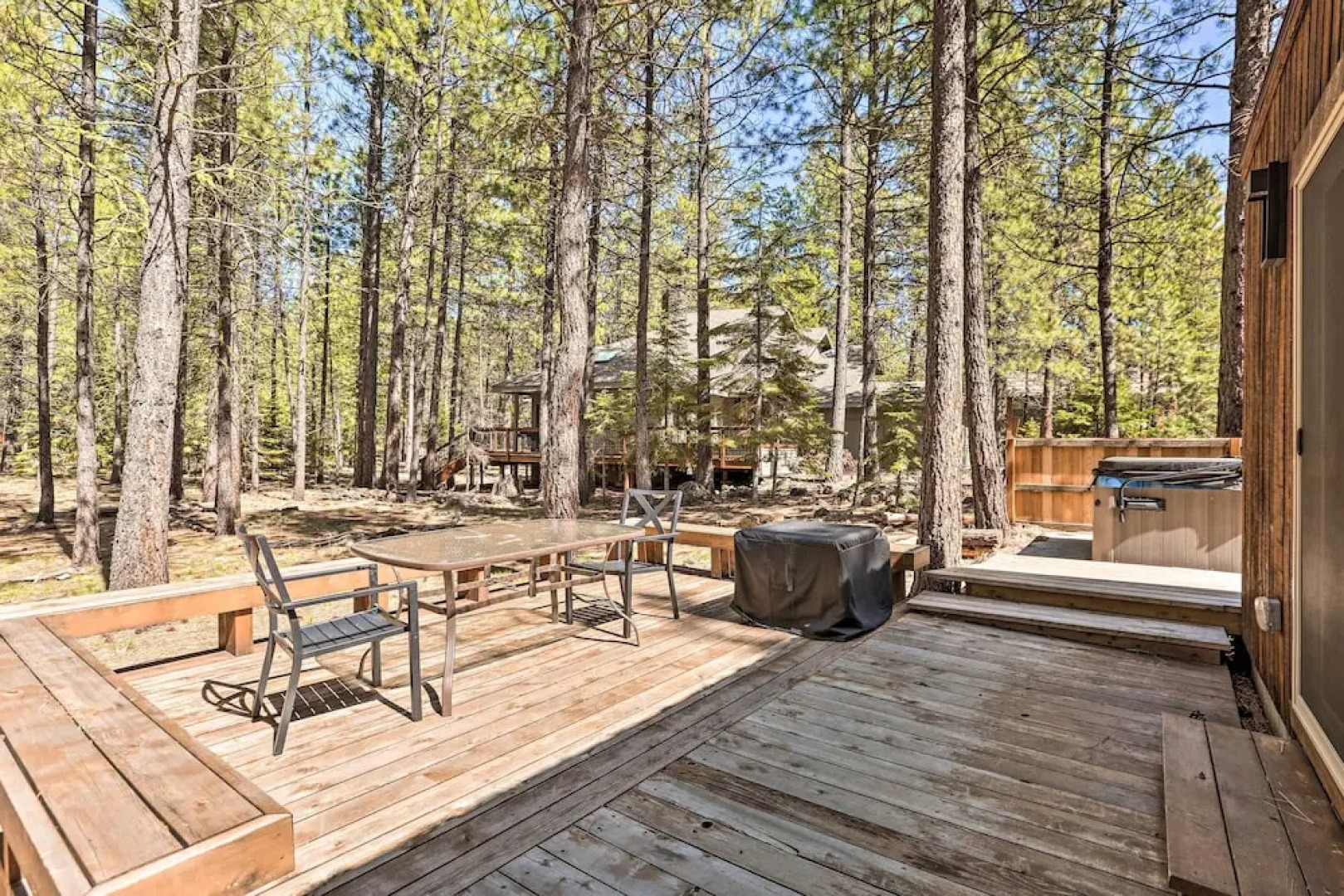 Memorable Woodland Getaway w/ Hot Tub & Grill!