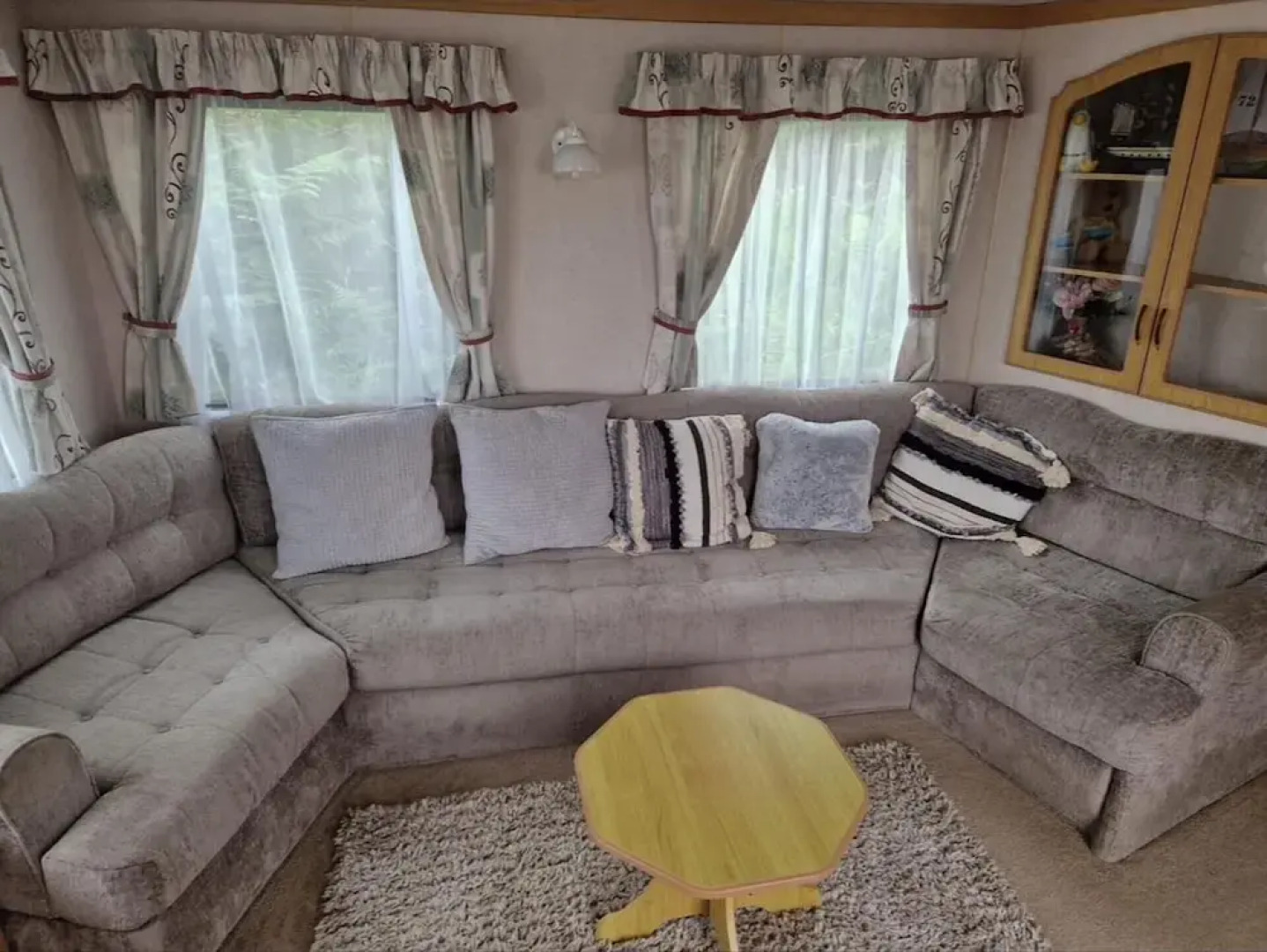 2 Bed Caravan With Aberystwyth Town Viev